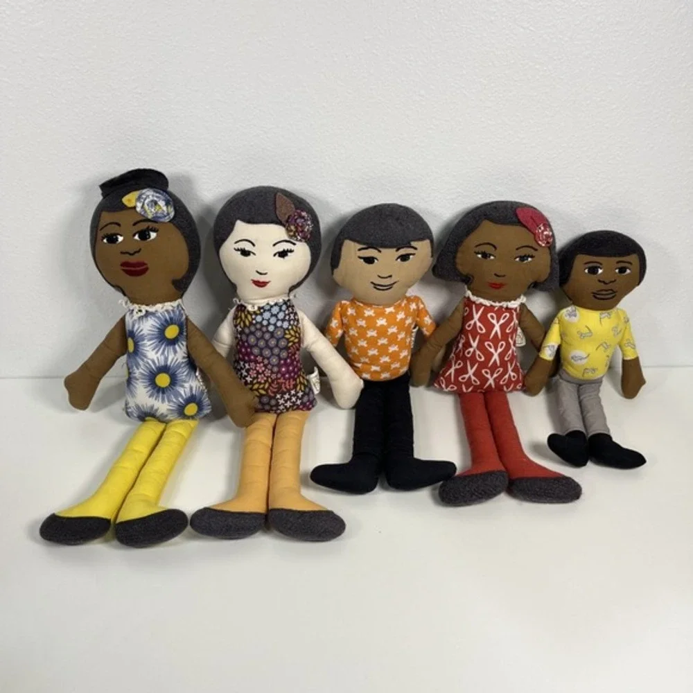 DIVERSE FAMILIES‎ Multiracial, Black, Asian, Cloth Handmade Dolls Family Of Five